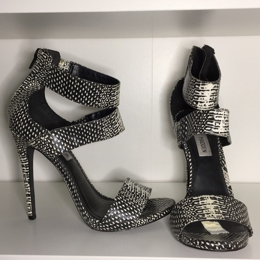Steve Madden snake Print Heels